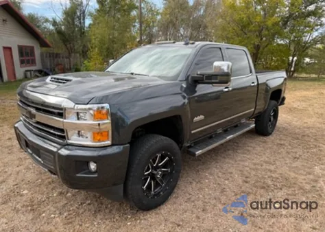 2018 Chevrolet Silverado K2500 High Country from USA, damaged, VIN 1GC1KXEY8JF125042